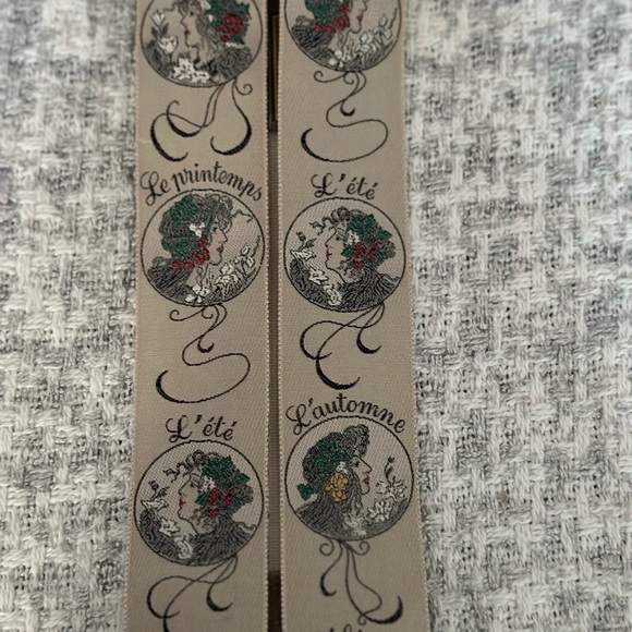 Vintage Limited Edition Trafalgar 100% Silk French Seasons Braces,  Gently Used - Picture 9 of 9